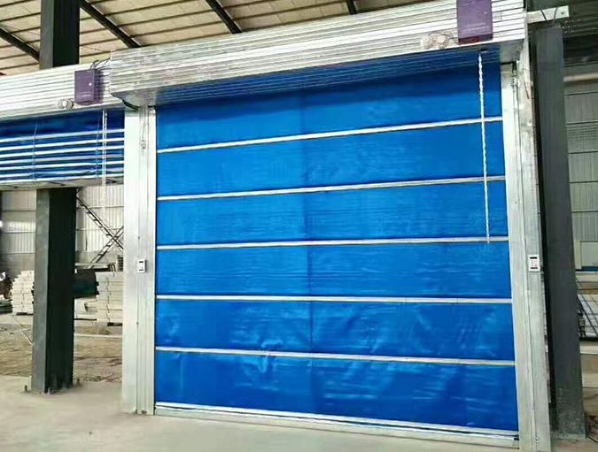 ��������T